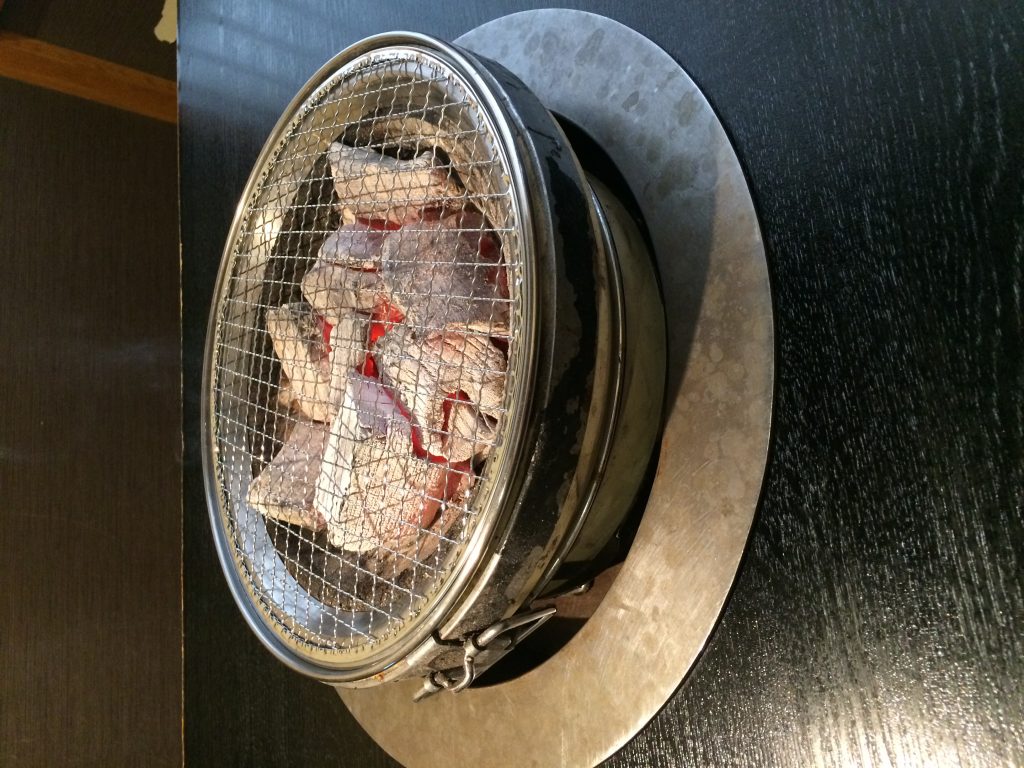 炭火で焼肉