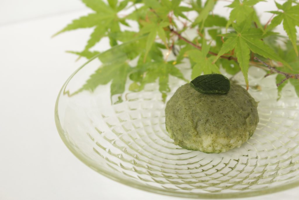 緑茶のおはぎ 抹茶と違い味はふくよか