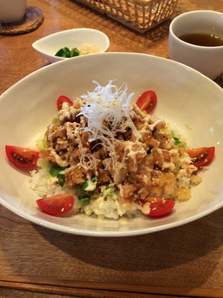 サクサク唐揚げのランチ