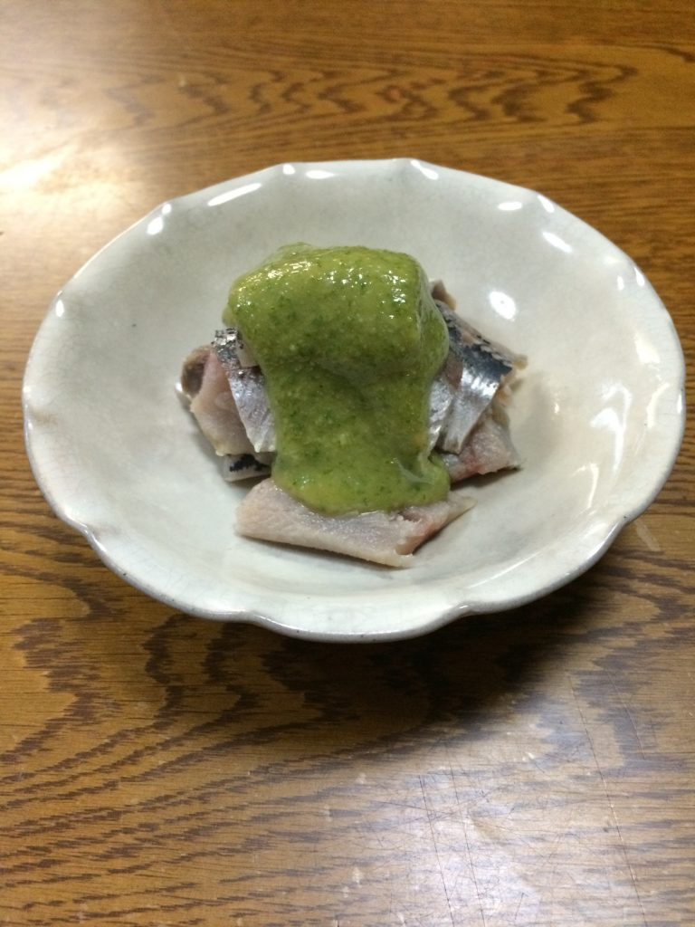 イワシの酢じめ　木の芽味噌