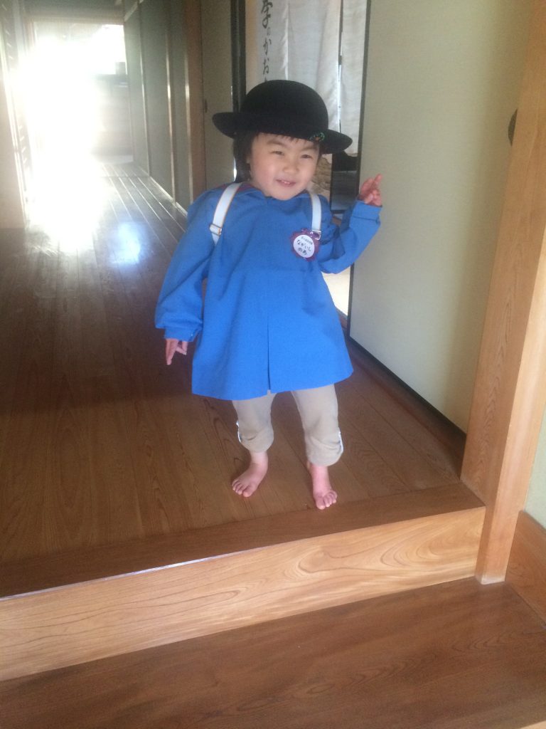 姪っ子の保育園の制服