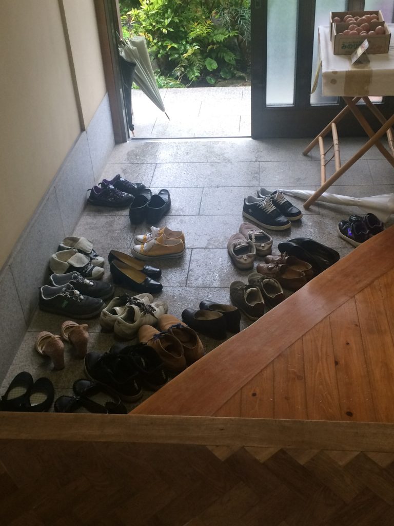 ケーキ屋さんの玄関