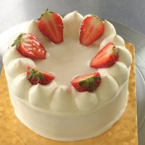 シンプルな誕生日ケーキ☆