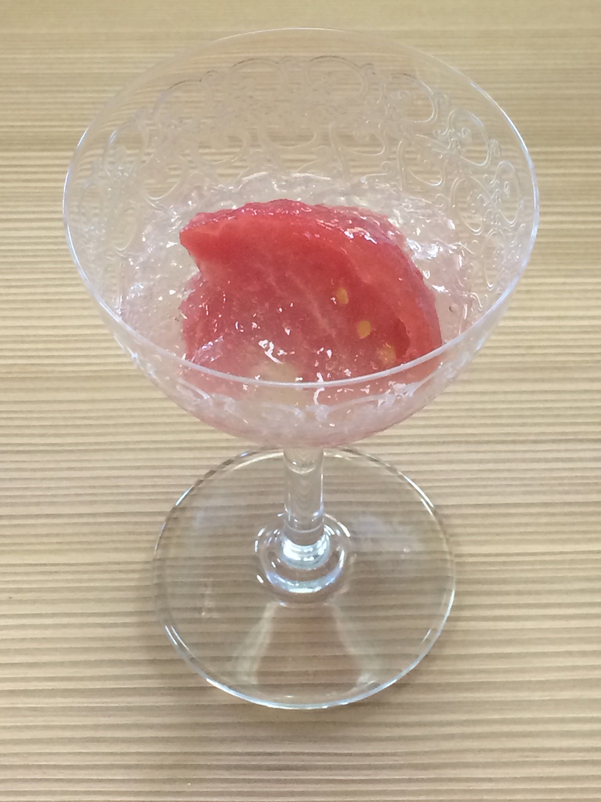 トマトのトマトジュレがけ