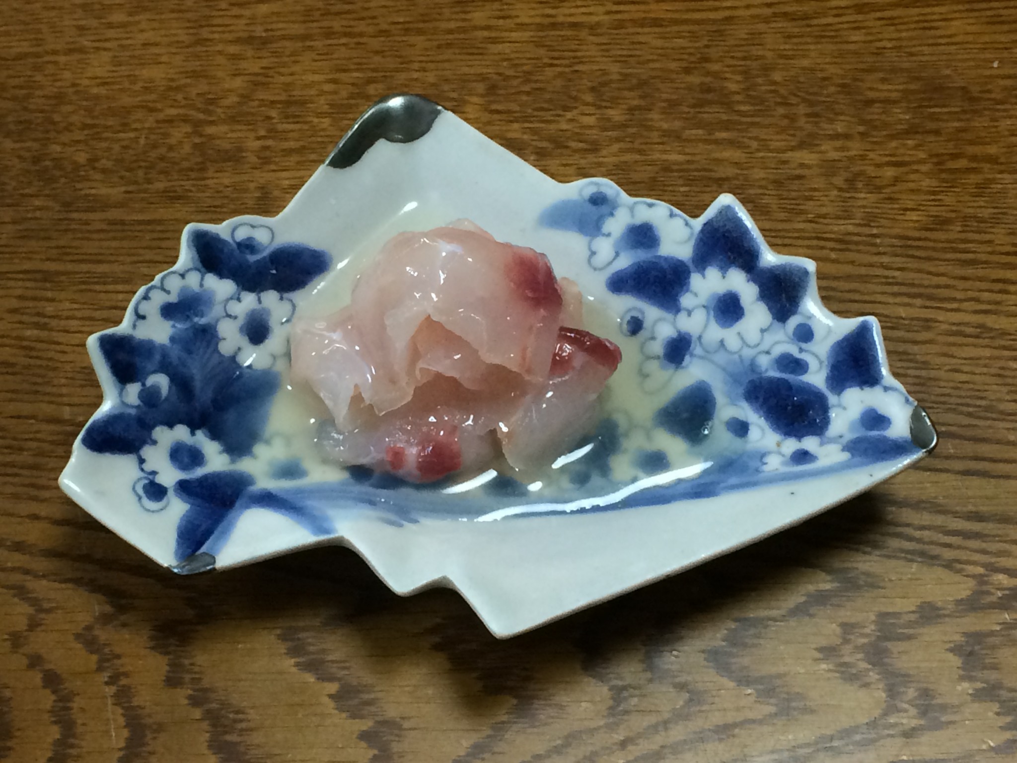甘鯛の昆布締め 古伊万里のさらに盛りました♪