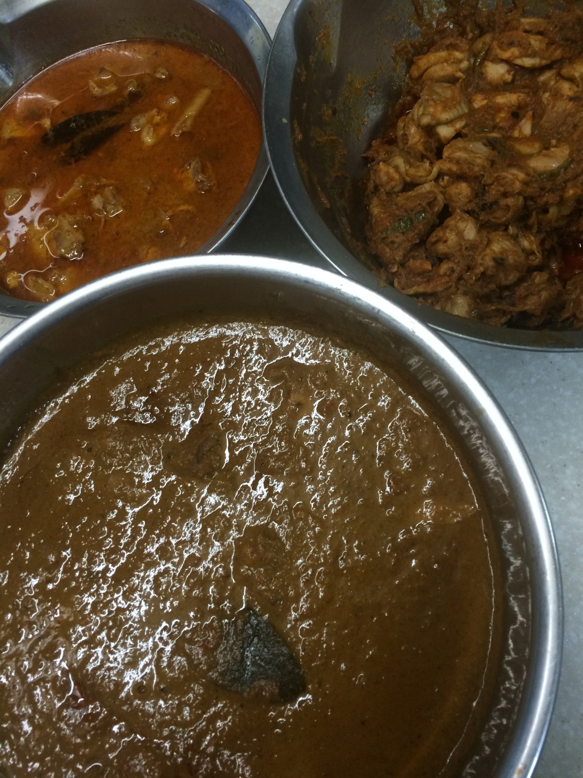 出来上がった３種のカレー☆