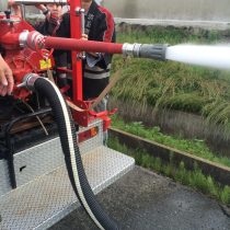 消防の訓練の放水！