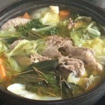 土鍋でコトコト炊いた鶏スープ☆