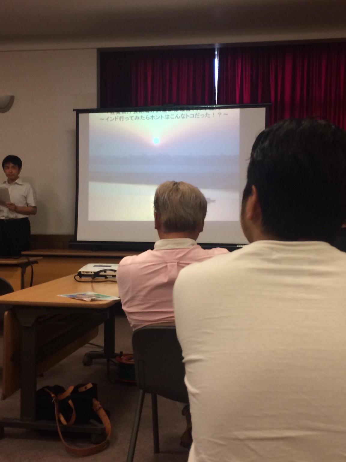 佐賀県庁であったインドについての講演会☆