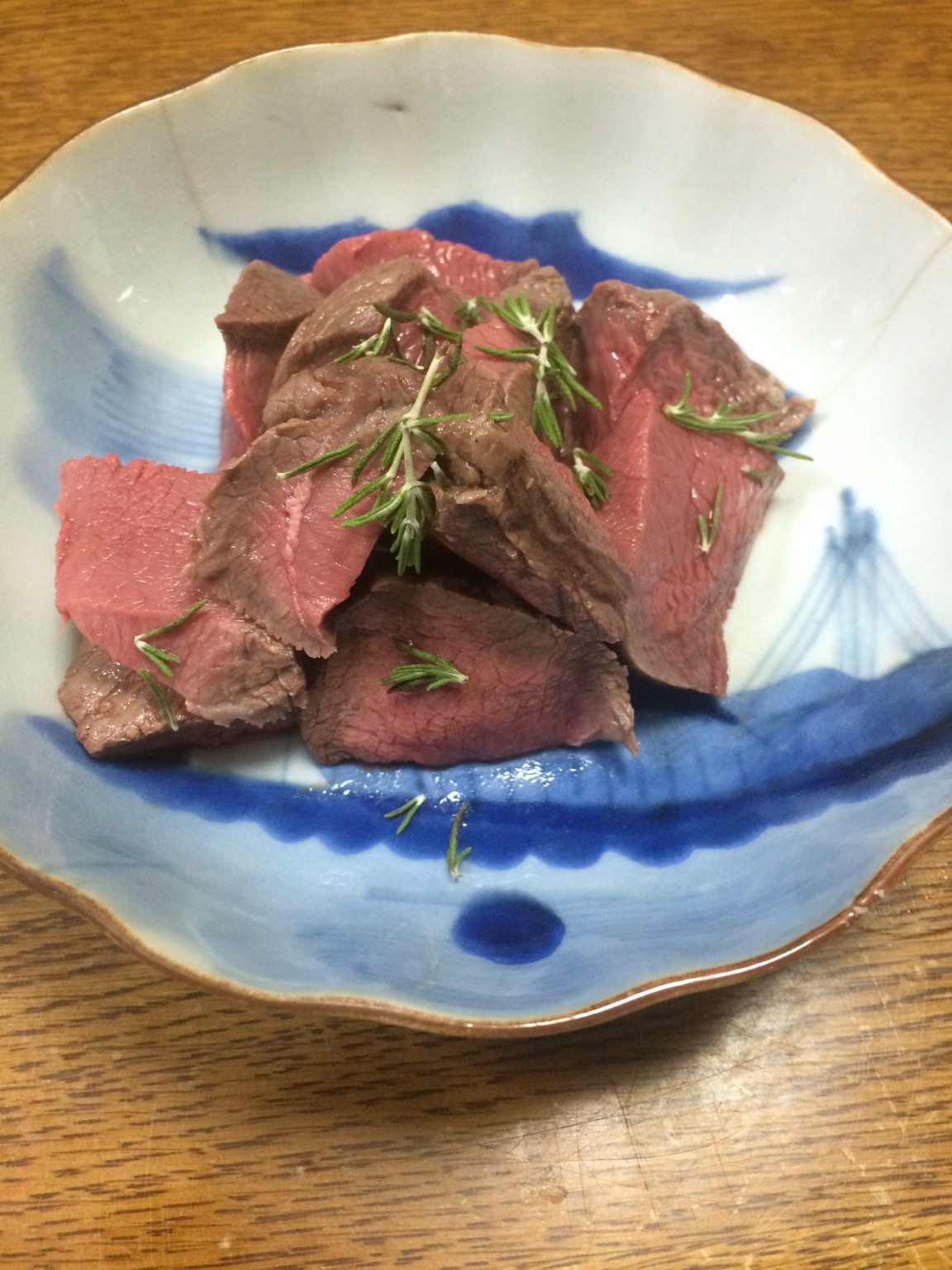 鹿肉のロースト。