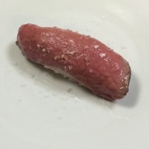 鹿肉の握り。美味しいです(^_^)