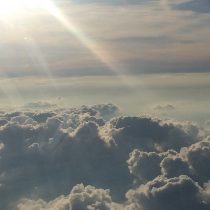 天国のような飛行機の窓からの眺め☆