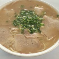 シンプルな見た目、奥深い味わいの一竜軒のラーメン☆
