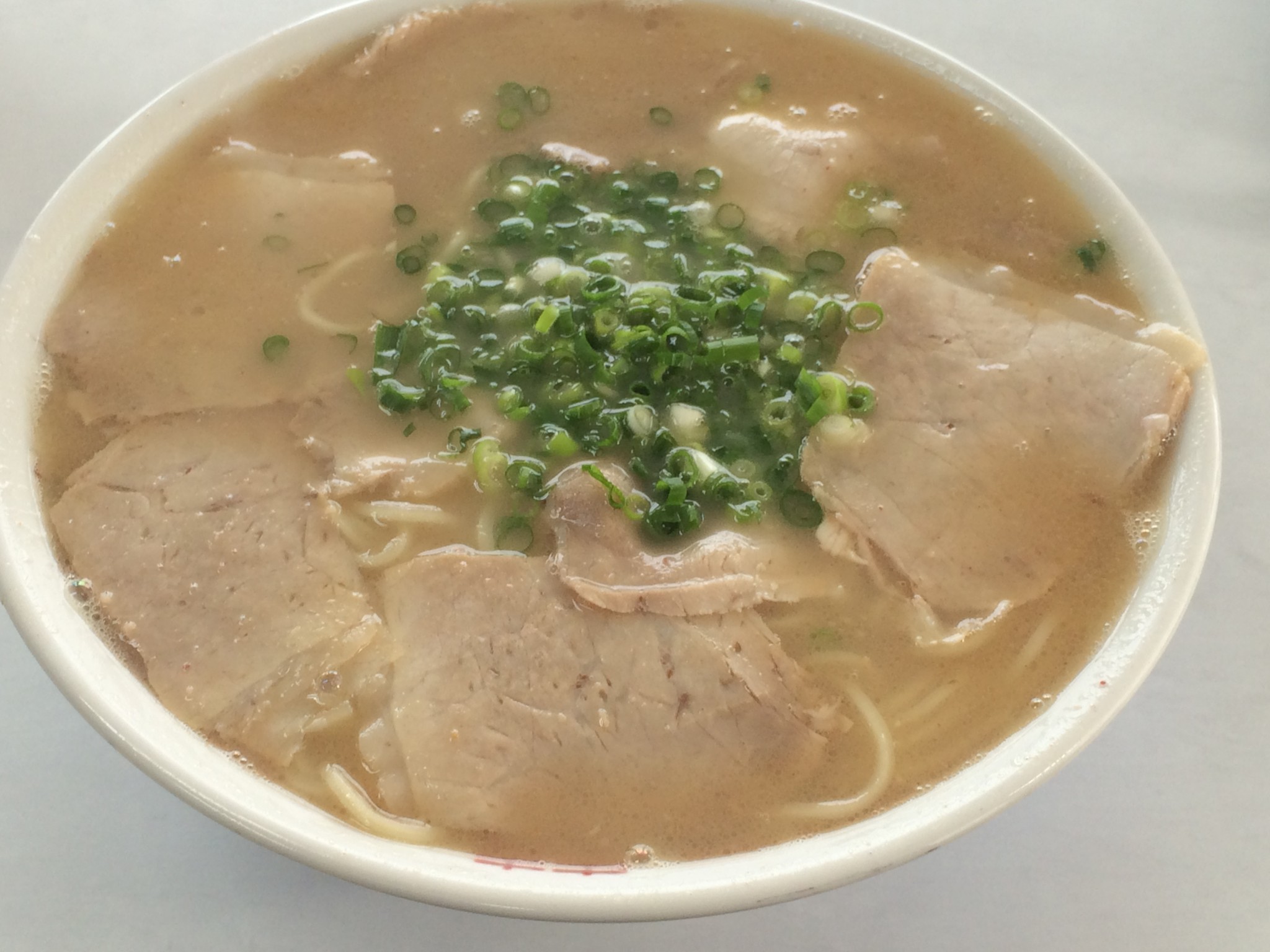 シンプルな見た目、奥深い味わいの一竜軒のラーメン☆