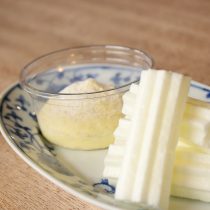 甘味を極限まで減らしたサクサクのメレンゲと唐ゆたかのスイートポテトとともに☆